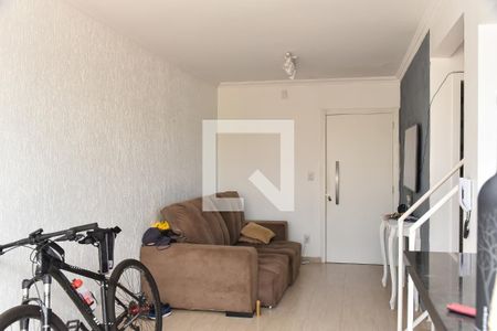 Sala de apartamento à venda com 1 quarto, 60m² em Passo da Areia, Porto Alegre