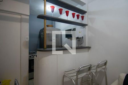 Sala/Cozinha de apartamento para alugar com 1 quarto, 33m² em Copacabana, Rio de Janeiro