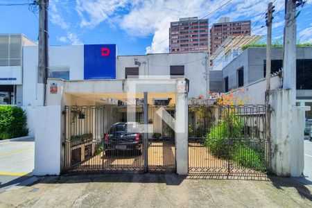 Casa à venda com 196m², 3 quartos e sem vagaFachada