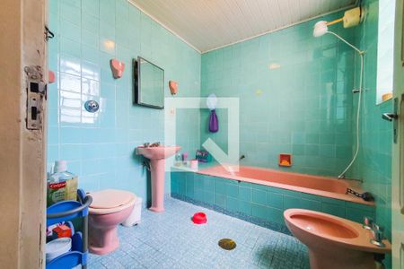 Casa à venda com 196m², 3 quartos e sem vagaBanheiro