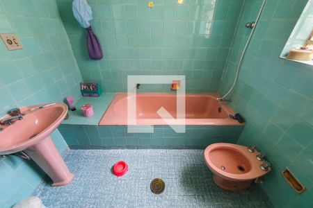 Casa à venda com 196m², 3 quartos e sem vagaBanheiro