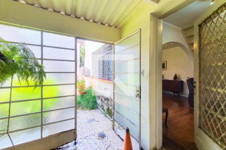 Casa à venda com 196m², 3 quartos e sem vagaÁrea externa