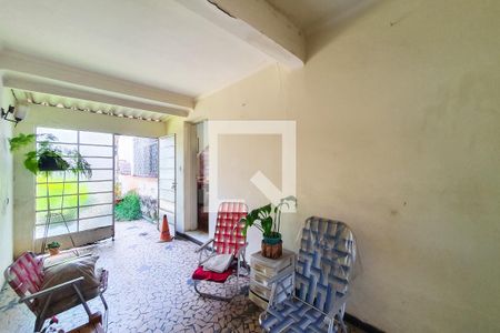 Casa à venda com 196m², 3 quartos e sem vagaÁrea externa