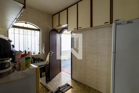 Casa à venda com 250m², 4 quartos e 4 vagasCozinha