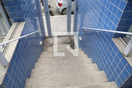 Apartamento para alugar com 62m², 2 quartos e 1 vagaEscadas