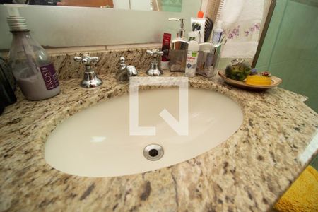 Casa à venda com 125m², 3 quartos e 3 vagas Casa à venda com 125m², 3 quartos e 3 vagasBanheiro