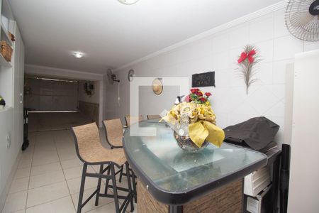 Casa à venda com 125m², 3 quartos e 3 vagas Casa à venda com 125m², 3 quartos e 3 vagasSalão