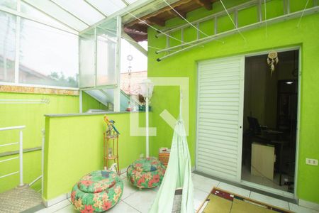 Casa à venda com 125m², 3 quartos e 3 vagas Casa à venda com 125m², 3 quartos e 3 vagasVaranda Quarto 3