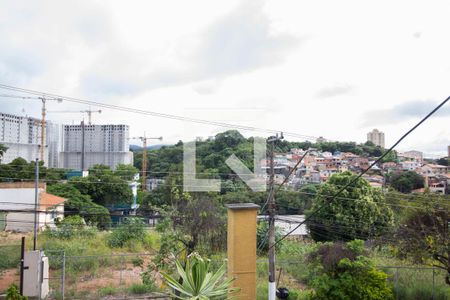 Casa à venda com 125m², 3 quartos e 3 vagas Casa à venda com 125m², 3 quartos e 3 vagasVista da Varanda