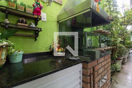 Casa à venda com 125m², 3 quartos e 3 vagas Casa à venda com 125m², 3 quartos e 3 vagasChurrasqueira