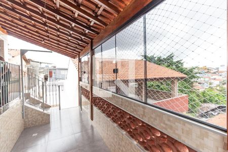 Casa à venda com 185m², 5 quartos e 2 vagasÁrea de serviço casa 2