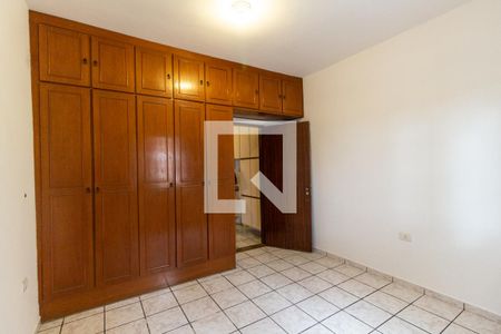Casa à venda com 185m², 5 quartos e 2 vagasQuarto 2 casa 1