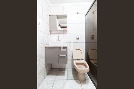 Casa à venda com 185m², 5 quartos e 2 vagasBanheiro casa 1