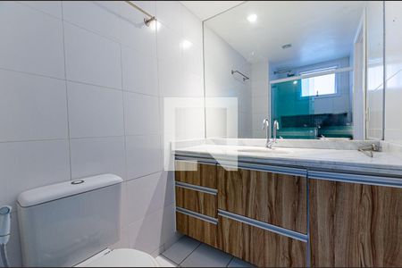 Apartamento à venda com 202m², 3 quartos e 2 vagasBanheiro da Suíte 1