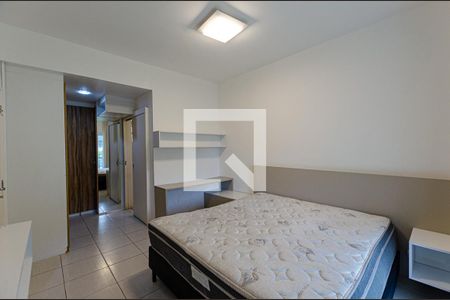 Suite de apartamento à venda com 3 quartos, 202m² em Itaipu, Niterói