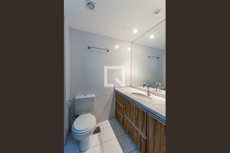 Apartamento à venda com 202m², 3 quartos e 2 vagasBanheiro da Suíte 1