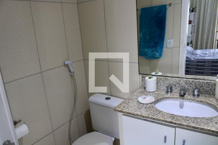 Apartamento à venda com 65m², 2 quartos e 1 vaga Apartamento à venda com 65m², 2 quartos e 1 vagaBanheiro da Suíte