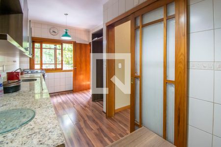 Casa à venda com 297m², 4 quartos e 3 vagasCozinha