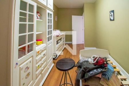 Casa à venda com 297m², 4 quartos e 3 vagasQuarto 2