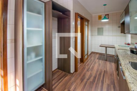 Casa à venda com 297m², 4 quartos e 3 vagasCozinha
