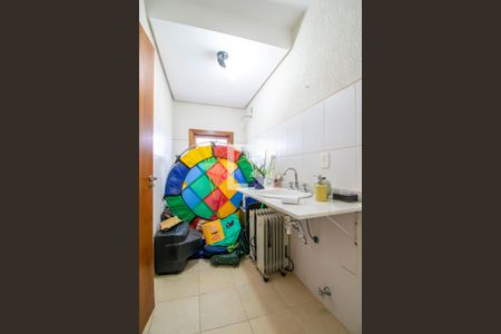 Casa à venda com 297m², 4 quartos e 3 vagasBanheiro da Suíte 2