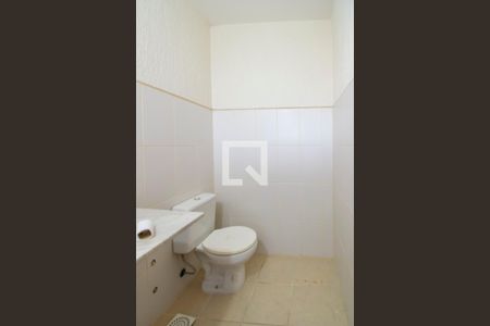 Casa à venda com 297m², 4 quartos e 3 vagasBanheiro da Suíte 2