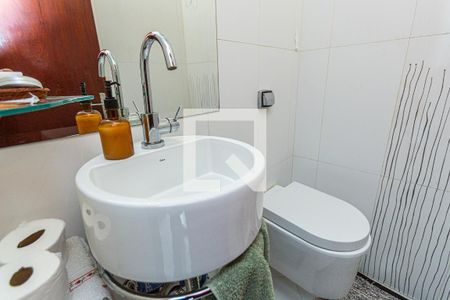 Casa à venda com 277m², 5 quartos e 3 vagasLavabo