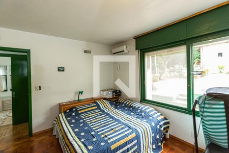 Casa à venda com 277m², 5 quartos e 3 vagasQuarto 3