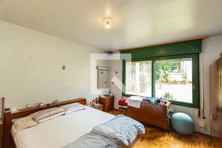 Casa à venda com 277m², 5 quartos e 3 vagasQuarto 2