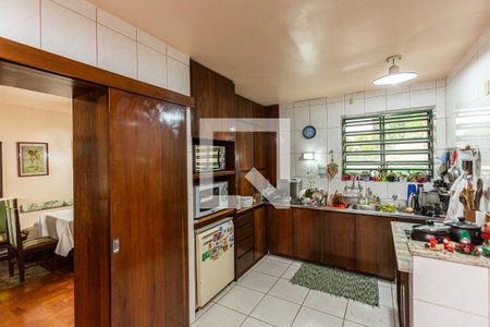 Casa à venda com 277m², 5 quartos e 3 vagasCozinha