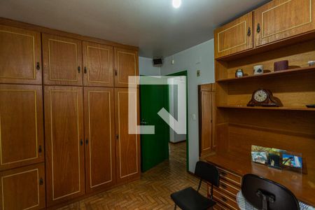 Casa à venda com 277m², 5 quartos e 3 vagasQuarto 4