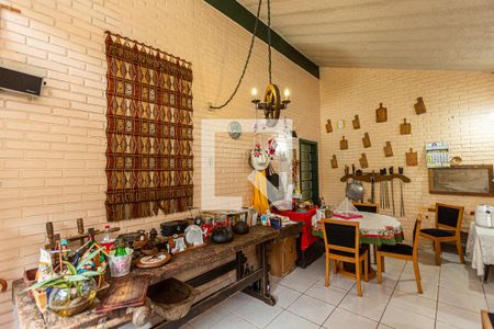 Casa à venda com 277m², 5 quartos e 3 vagasCozinha