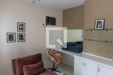 Casa à venda com 350m², 4 quartos e 6 vagasSuíte 2