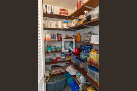 Casa à venda com 350m², 4 quartos e 6 vagasCozinha