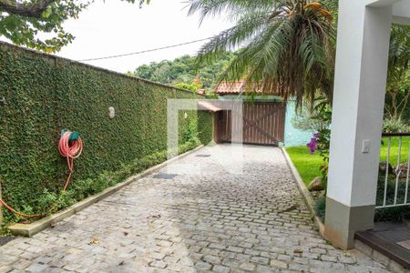 Casa à venda com 350m², 4 quartos e 6 vagasGaragem