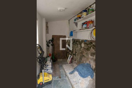 Casa à venda com 350m², 4 quartos e 6 vagasQuarto de Serviço 1