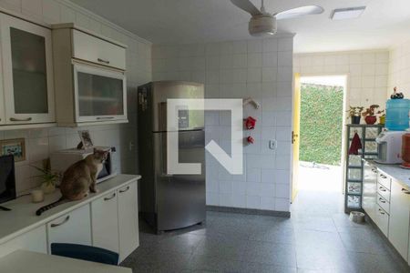 Casa à venda com 350m², 4 quartos e 6 vagasCozinha