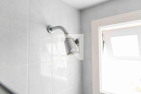 Casa à venda com 350m², 4 quartos e 6 vagasBanheiro da Suíte 2