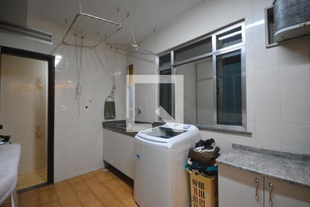 Apartamento à venda com 200m², 3 quartos e 2 vagasÁrea de Serviço