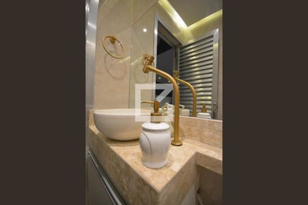 Apartamento à venda com 200m², 3 quartos e 2 vagasBanheiro da cobertura