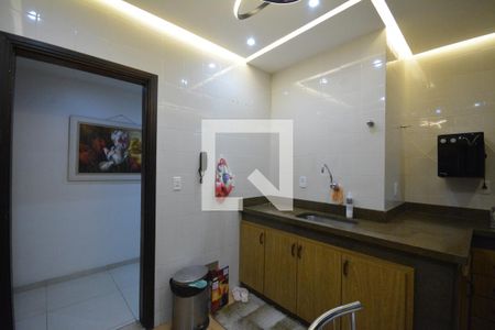 Apartamento à venda com 200m², 3 quartos e 2 vagasCozinha