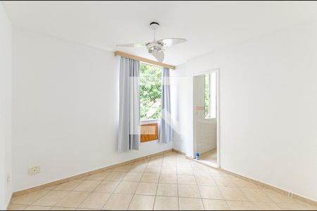 Apartamento à venda com 90m², 3 quartos e sem vaga Apartamento à venda com 90m², 3 quartos e sem vagaSuite