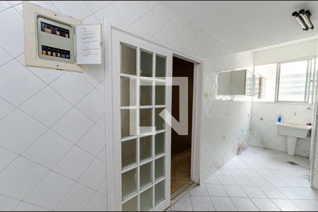 Apartamento à venda com 90m², 3 quartos e sem vaga Apartamento à venda com 90m², 3 quartos e sem vagaÁrea de Serviço