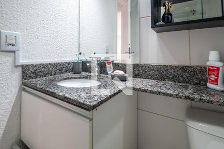 Apartamento à venda com 50m², 2 quartos e 1 vaga Apartamento à venda com 50m², 2 quartos e 1 vagaBanheiro