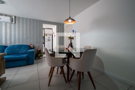 Apartamento à venda com 50m², 2 quartos e 1 vaga Apartamento à venda com 50m², 2 quartos e 1 vagaSala