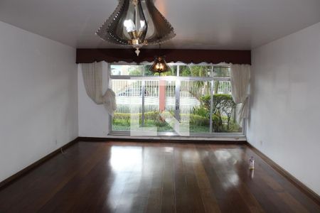 Sala de casa à venda com 7 quartos, 374m² em Vila Hamburguesa, São Paulo