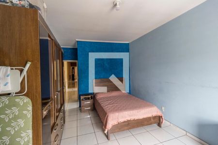 Casa à venda com 250m², 3 quartos e 2 vagas Casa à venda com 250m², 3 quartos e 2 vagasSuíte 1