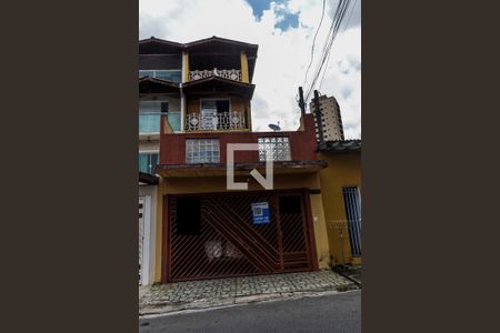Casa à venda com 250m², 3 quartos e 2 vagas Casa à venda com 250m², 3 quartos e 2 vagasVista da Rua