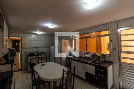 Casa à venda com 250m², 3 quartos e 2 vagas Casa à venda com 250m², 3 quartos e 2 vagasCozinha