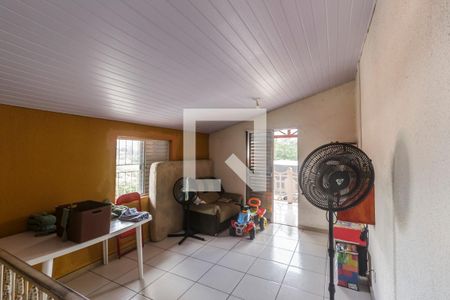 Casa à venda com 250m², 3 quartos e 2 vagas Casa à venda com 250m², 3 quartos e 2 vagasCômodo extra
